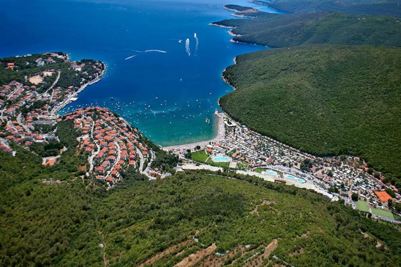 Mare And Terra Apartments Рабац Экстерьер фото